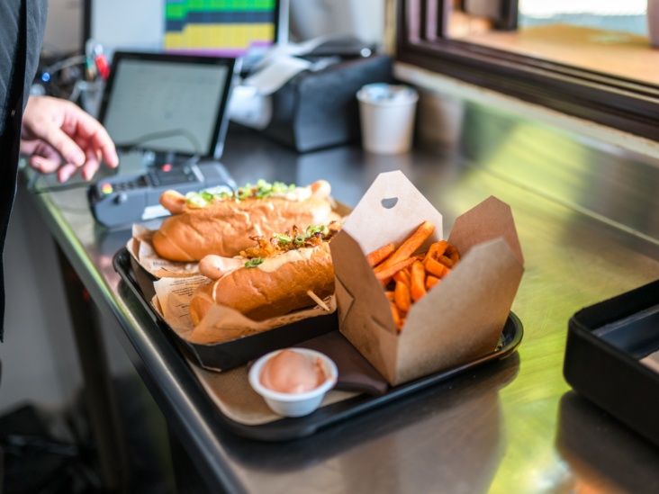 Even when nutrient-dense, ultra-processed foods alter the insulin response
