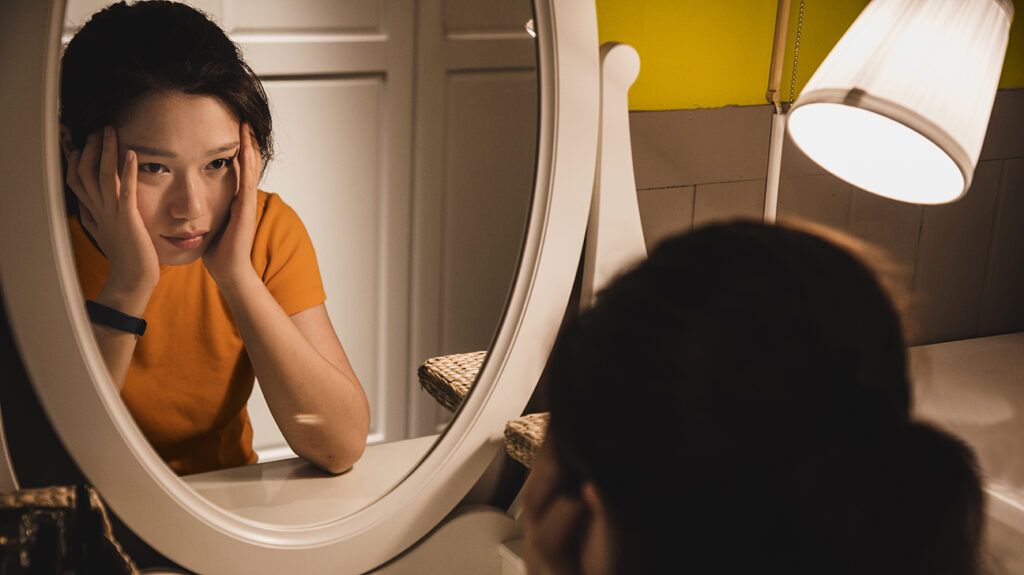 young woman may need help with body dysmorphic disorder