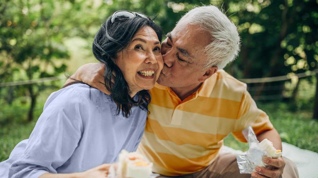 Harvest Town - Today is International Kissing Day. The