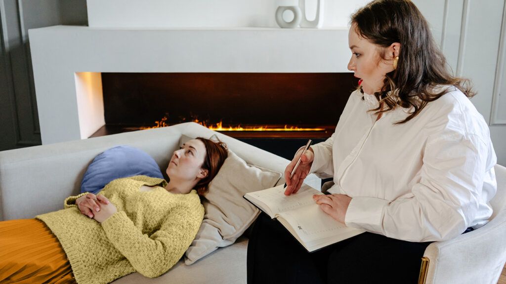 patient undergoing hypnotherapy for anxiety