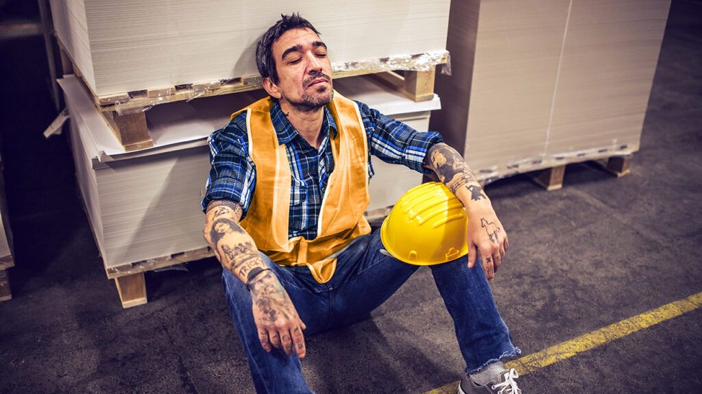 Construction worker practicing mindfulness at work